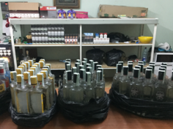 Чоловік продавав в інтернеті підроблену горілку