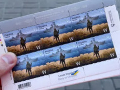 Шахраї вдавали з себе "Укрпошту" для обману: викрито нову схему з марками