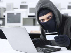 Інтернет-шахраї ошукали жінку на 20 тисяч гривень