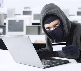 Інтернет-шахраї ошукали жінку на 20 тисяч гривень