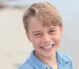 Принцу Джорджу виповнилося 9 років: батьки показали нове фото старшого сина