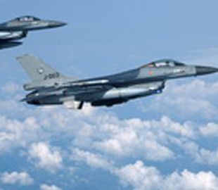 У США поблизу бази ВПС розбився винищувач F-16