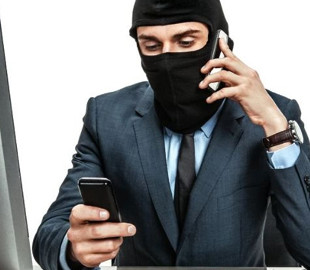 Телефонний шахрай ошукав жінку на 60 тисяч гривень