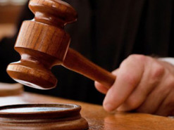 Суд випустив під заставу чоловіка, який обікрав банківські картки українців на 200 тисяч гривень