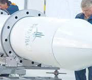 Украинец в Британии создал космическую компанию-конкурента для Илона Маска