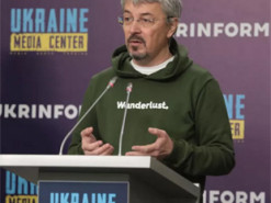Ткаченко щодо Овсяннікової: Варто переглянути правила в’їзду росіян в Україну
