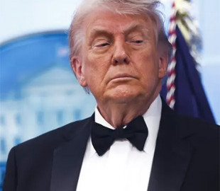 Мільярдний позов: Трамп намагається приховати фінансові документи у справі проти BB
