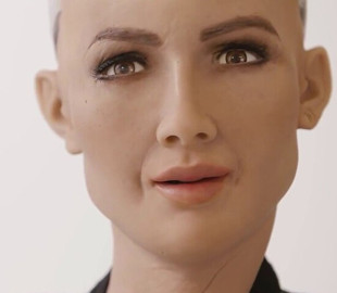 Розробник людиноподібного робота «Софія» запланував масове виробництво