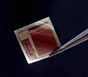 Новий мозковий чип може передавати думки в режимі реального часу