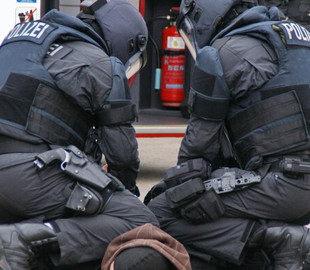 У Німеччині затримали чоловіка, який збирав донати на вбивства Шольца та Меркель