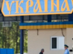 Запрет на выезд за границу для мужчин: Зеленский ответил на петицию