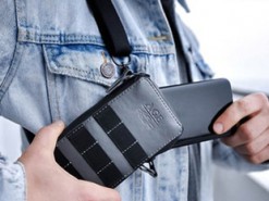 Одесситы вывели на Kickstarter кобуру для телефона и собрали $30 000 за сутки