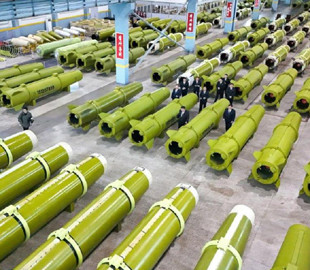 КНДР продемонструвала масове виробництво копій "Іскандера"