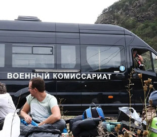 Російські чиновники масово тікають від "часткової мобілізації" за кордон