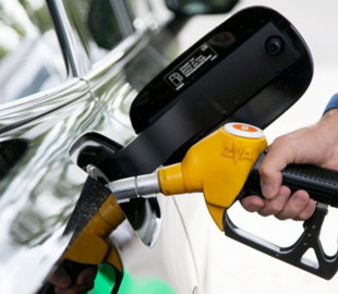 Слідом за автогазом в Україні почало дорожчати дизельне пальне