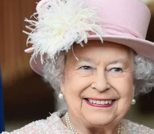 В сети показали трогательное фото Елизаветы II c матерью