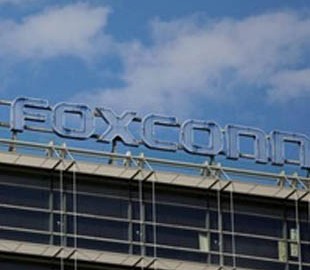 Foxconn задерживает запуск дисплейного завода за 8,8 млрд долларов