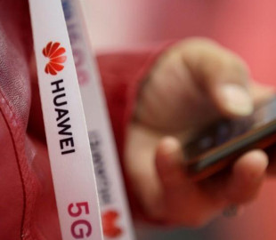 Крупнейший рынок смартфонов сокращается, но Huawei теснит конкурентов