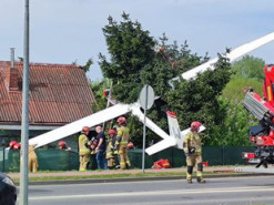 У Польщі планер мало не впав на будинок