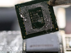 Китай поки що не здатний випускати чіпи тонше 90 нм без імпортного обладнання