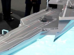 Капітан не потрібен: безпілотний корабель майбутнього сам запустить повітряні та морські дрони