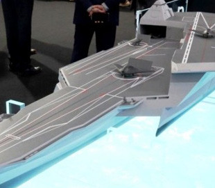 Капітан не потрібен: безпілотний корабель майбутнього сам запустить повітряні та морські дрони