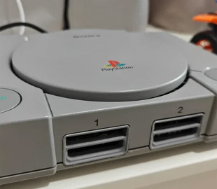 Фанат зібрав ігровий ПК в корпусі PlayStation 1
