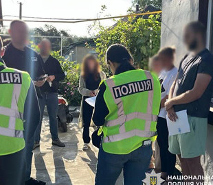 «Стріми» для збагачення: поліцейські викрили інтернет-користувача у шахрайстві