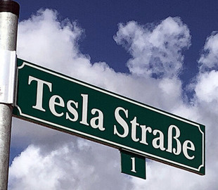 Маск розповів, коли почнеться виробництво Model Y на німецькому заводі Tesla