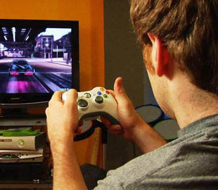 У школьника парализовало руку после 22 часов за компьютерными играми