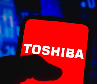 Председатель совета директоров Toshiba попросил дать ему шанс исправить ошибки предшественников