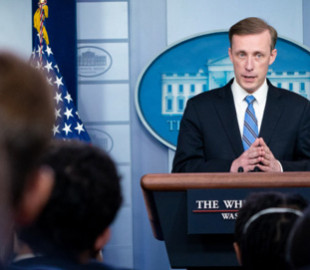 Білий дім прокоментував заяву британської сторони про передачу зброї з Китаю в РФ