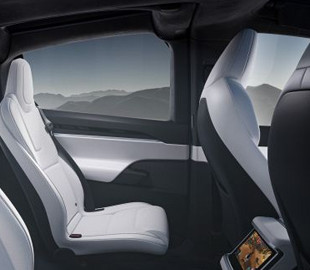 Даже после повышения цен сроки ожидания электромобилей Tesla в США увеличиваются