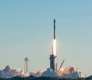 SpaceX доставила еще 60 спутников Starlink на орбиту. Их уже более тысячи