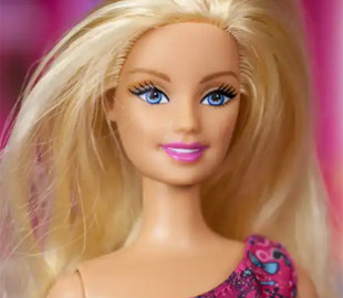 Виробник ляльок Барбі хоче випустити першу іграшку на основі ШІ