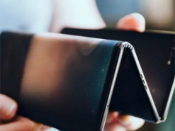 Інсайдер розповів, коли може вийти смартфон Huawei, який складатиметься втричі