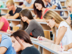 МОН рекомендує вишам почати навчання 15 серпня і вчитися по суботах