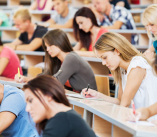 МОН рекомендує вишам почати навчання 15 серпня і вчитися по суботах