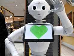 Китай наздоганяє Tesla у перегонах зі створення роботів гуманоїдів