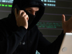 Представники банку" видурили в пенсіонерки 75 тисяч гривень