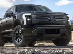 Ford пообещала удвоить объёмы производства электрических пикапов F-150 Lightning