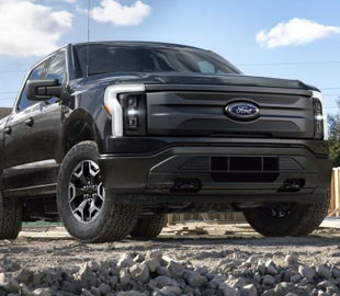 Ford пообещала удвоить объёмы производства электрических пикапов F-150 Lightning