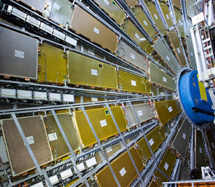 Открывшая бозон Хиггса команда перешла на более мощную программу анализа данных и ждёт новых открытий в фундаментальной физике