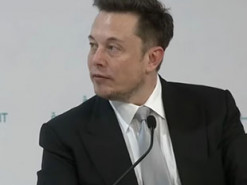 Маск пообещал показать обезьяну, способную играть в видеоигры силой мысли