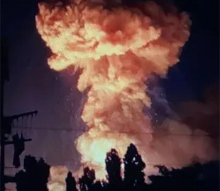 В сети появились спутниковые фото последствий ударов по Новой Каховке