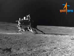 Індійський місяцехід завершив похід у пошуках ознак замерзлої води