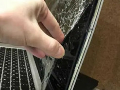 У Китаї турист заплатив штраф за те, що відкинув спинку сидіння у поїзді