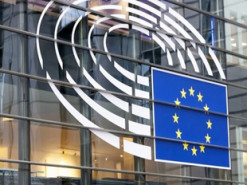 Європарламент пропонує закріпити право працівників вимикати зв’язок у неробочий час