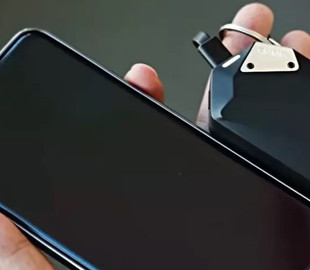 Представлений мініатюрний повербанк розміром з брелок для ключів