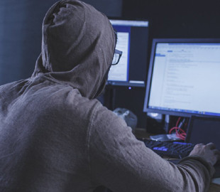 Россия подверглась мощнейшей в истории кибератаке на правительственные сайты, — Минцифры РФ